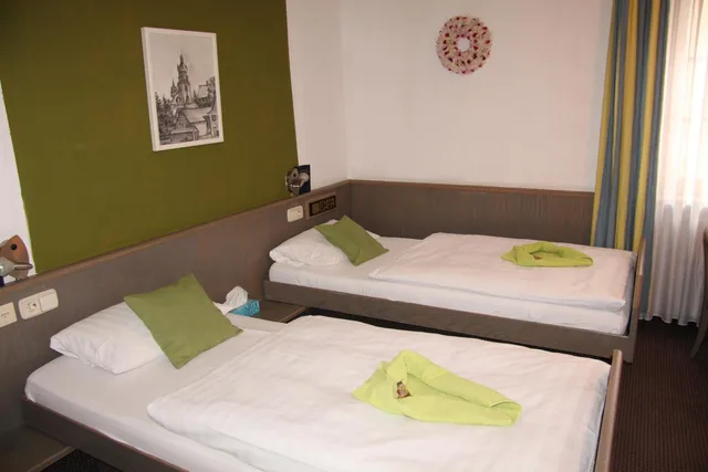 Deluxe, Double Bed, Hotel am Schloss Neuenstein 3/10