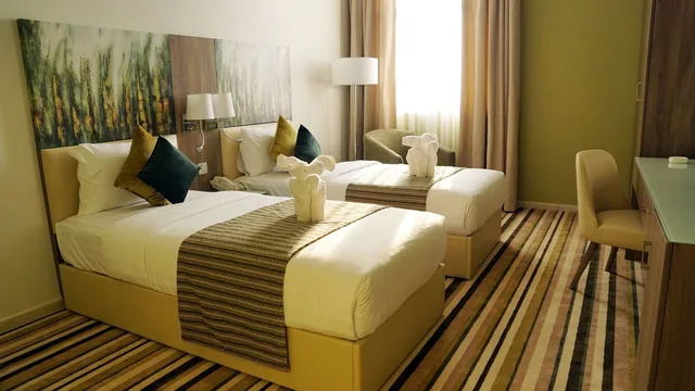 غرفة ديلوكس بسريرين منفصلين، Royal View Hotel 2/10