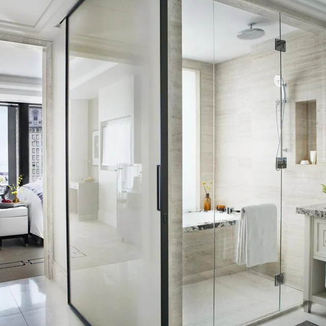 غرفة بريميير ديلوكس بسرير كينج، The Langham Chicago 3/4