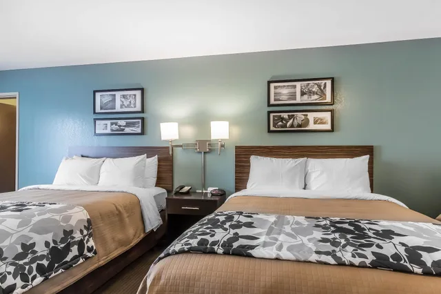 غرفة قياسية بسريرين كوين، Sleep Inn & Suites O Fallon MO - Technology Drive 2/8