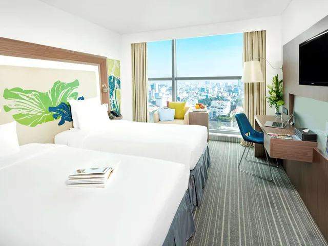 غرفة بريميير بسريرين منفصلين، Novotel Saigon Centre 1/3