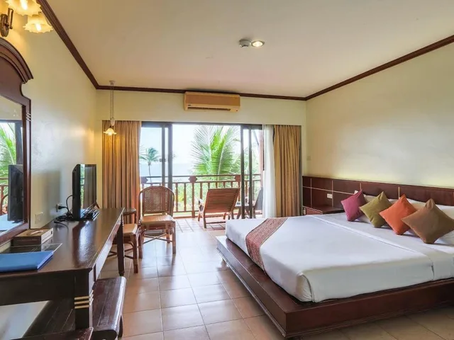غرفة ديلوكس بإطلالة على البحر، LANTA CASUARINA BEACH RESORT 2/2