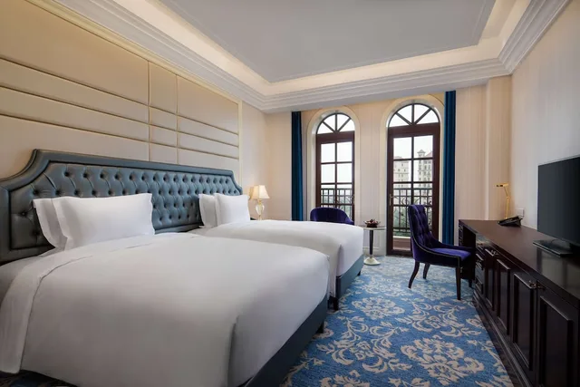 غرفة تنفيذية بشرفة، Radisson Blu Forest Manor Shanghai Hongqiao 1/6