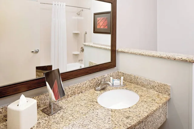 Suite, Multiple Beds, Courtyard Houma 1/1