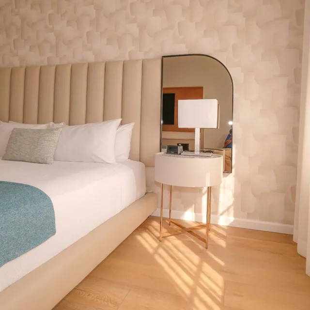 Room, King Bed, Ocean Front، Avalon 4/10