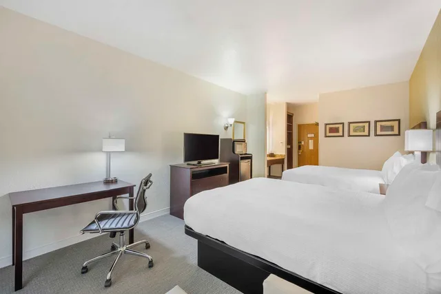غرفة بسريرين كوين لذوي الإعاقة، Best Western Celina 3/8