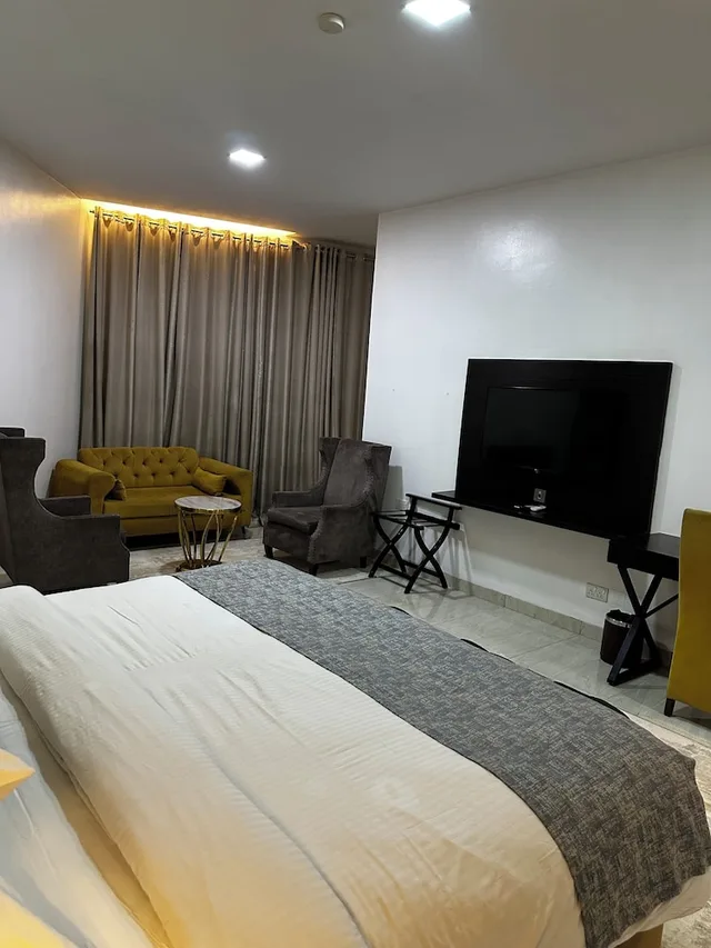 غرفة سوبيريور بسرير كينج، Rollace Hotel 6/8