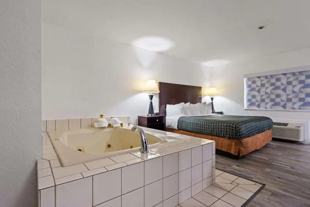 جناح، Best Western Oakbrook Inn 3/5