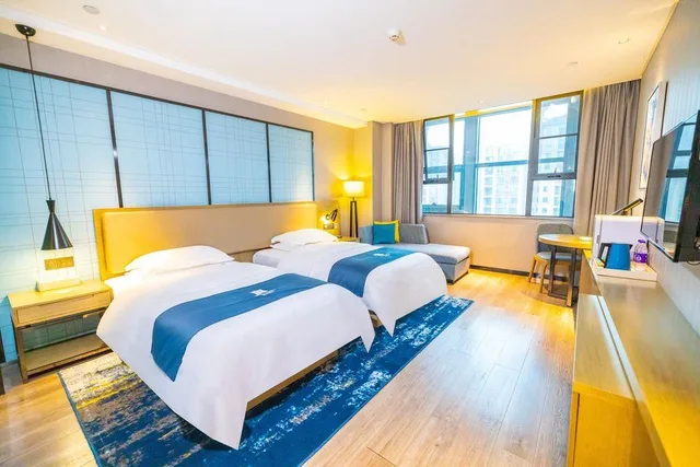 غرفة بزنس بسريرين منفصلين، Echarm Hotel Qingyuan Stadium Branch 1/2