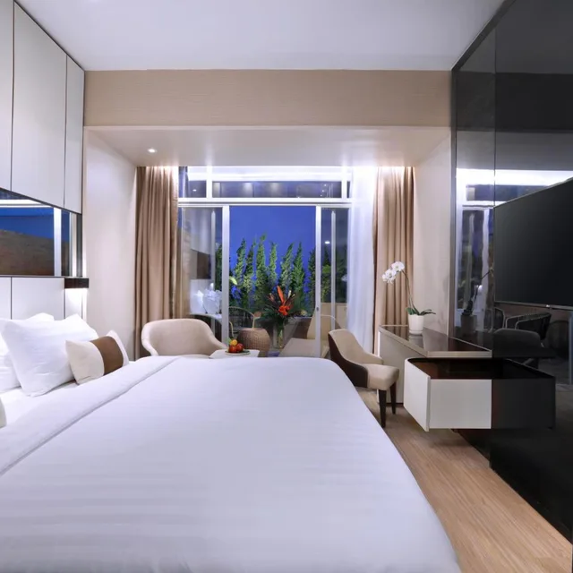 Deluxe, Cabana، The Alts Hotel Palembang 2/5