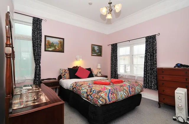 Standard, Double Bed, Richmond Guest House Bed & Breakfast 6/10