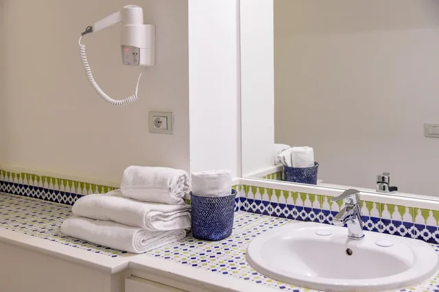 غرفة كلاسيكية بسرير كوين، Sorrento City Hotel 8/8