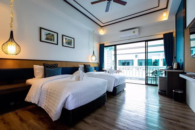 غرفة بسريرين منفصلين بإطلالة على المسبح، Chaanburi Boutique Resort 4/7