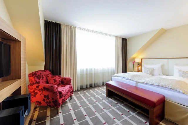 جناح بريفيليج بسرير كينج، Mercure Hotel Dusseldorf City Center 2/6