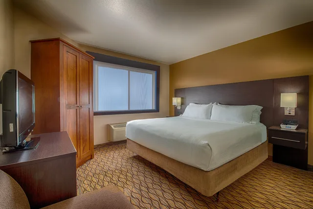 جناح لذوي الإعاقة، Grand Canyon Hotel and Suites 2/3