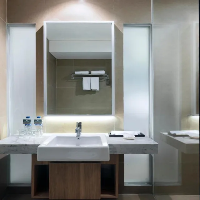 Deluxe Hollywood، Hotel Santika Gunung Kidul 5/6