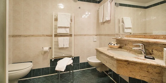 غرفة كلاسيكية بسرير كوين بشرفة، St Michael Hotel 7/8