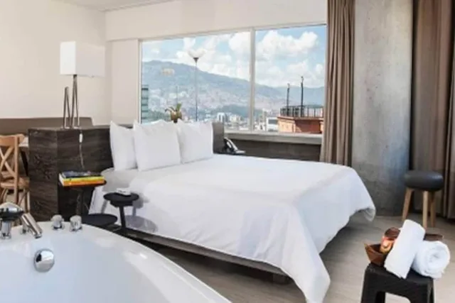جناح عائلي بسرير كينج بإطلالة على المدينة، V Grand Hotel, a member of Radisson Individuals 6/10