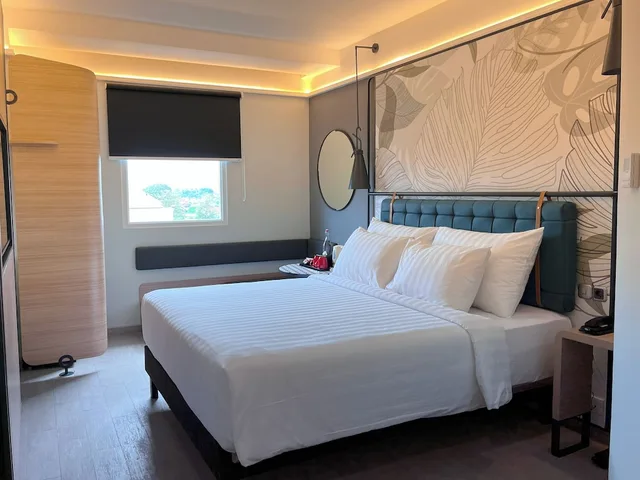 غرفة ديلوكس بسرير كوين، Luminor Hotel Legian Seminyak 2/5