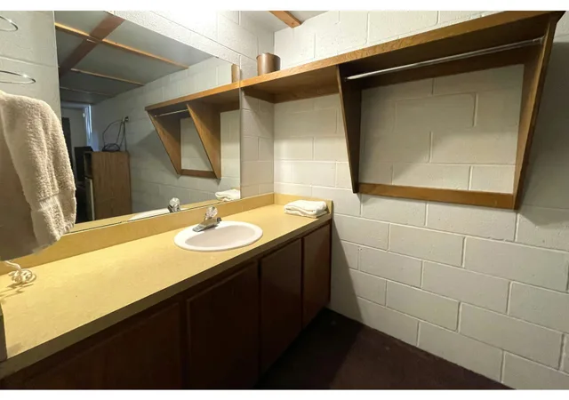 غرفة بسرير كينج لغير المدخنين، Skyline Motel Bartlesville Hwy 75 3/3