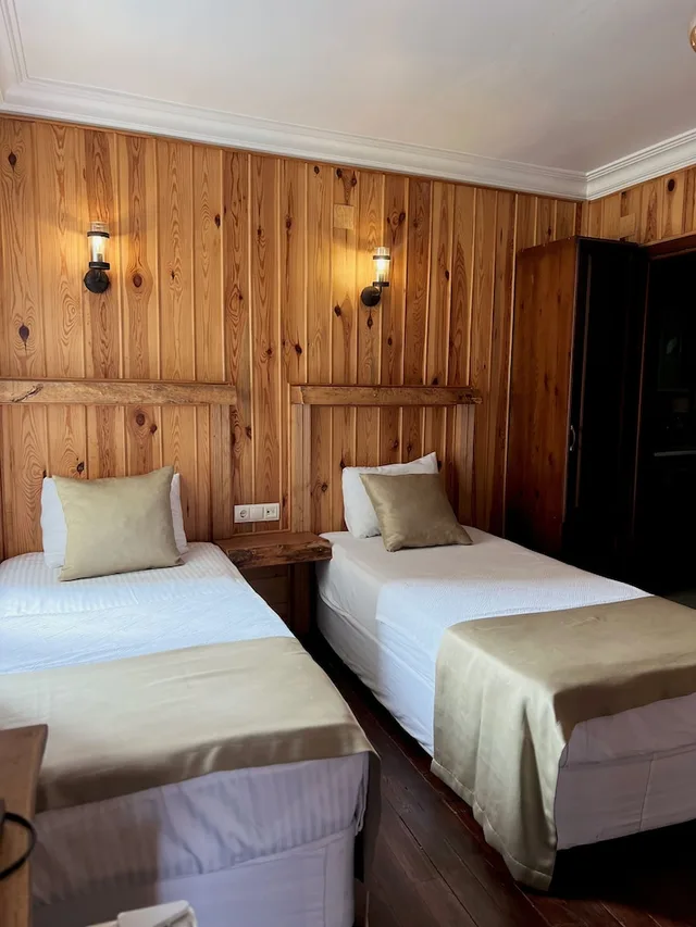 غرفة قياسية ثلاثية، Denizci Hotel 1/10