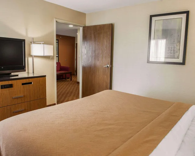 جناح بسرير كينج وسرير كوين، Quality Inn Franklin I-65 2/2