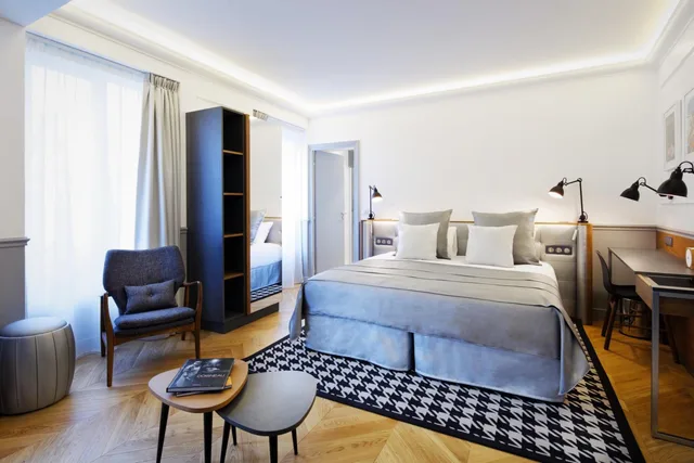Classic, Queen Bed, Hotel Petit Lafayette 1/2