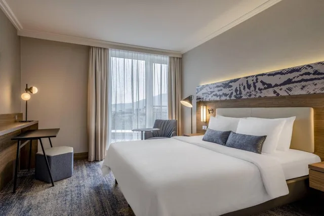 جناح رئاسي بسرير كينج بغرفة نوم واحدة مع أريكة في طابق مرتفع، Courtyard By Marriott Linz 1/3