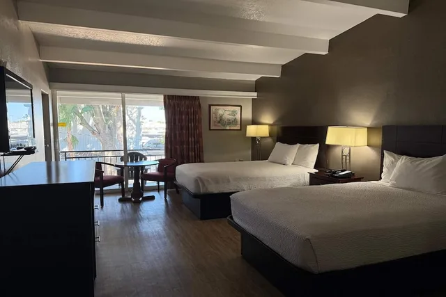 غرفة بسريرين مزدوجين لذوي الإعاقة، Travelodge By Wyndham Lakeland 1/10