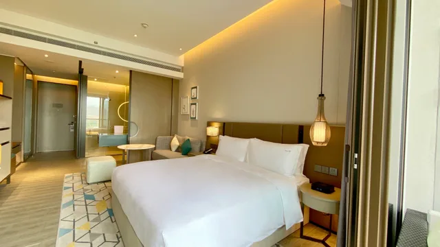 Standard, King Bed, Lake View, Holiday Inn Resort Maoshan Hot-Spring 2/10