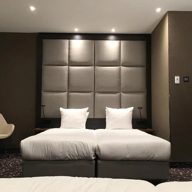 غرفة رباعية، Hotel Levell 3/7