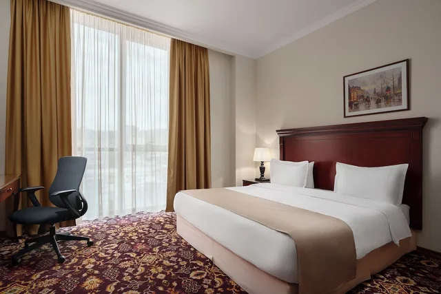 جناح بسرير كينج، Ani Grand Hotel Yerevan 1/10
