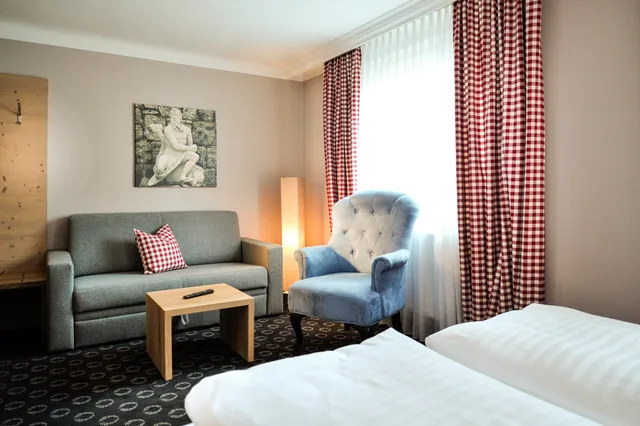 Standard, Double Bed, Markus Sittikus Hotel Sigl Gmbh 2/4