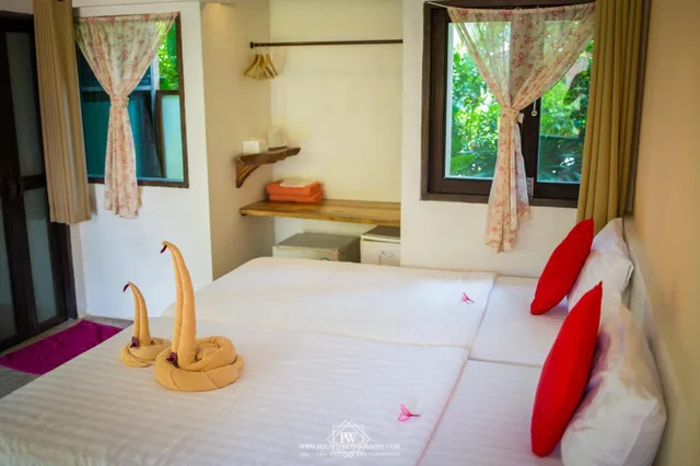 Back, Garden, Bungalow، Flora I Talay 1/8
