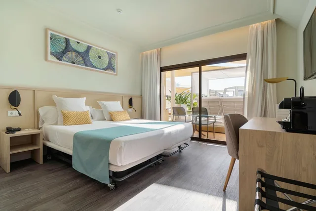 My Favorite Club, Premium, Double Bed, Terrace، AluaSoul Palma Hotel - Adults only 3/10