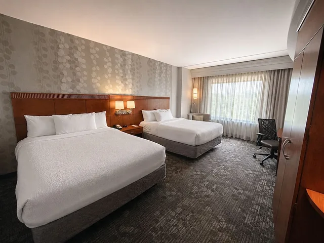 غرفة بسريرين كوين لذوي الإعاقة، Courtyard By Marriott Gettysburg 1/4