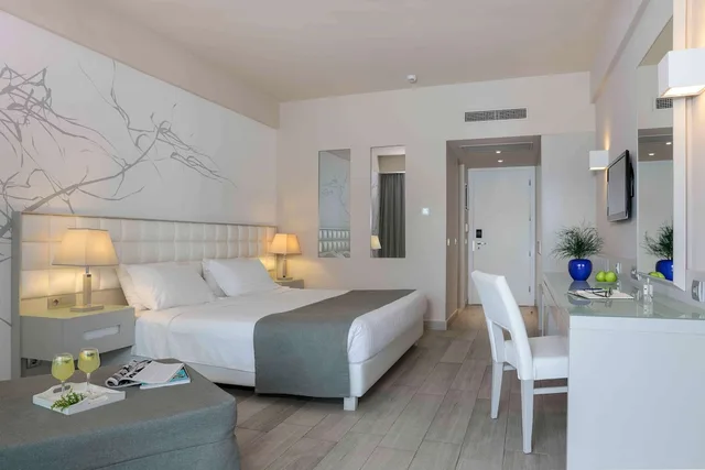 Deluxe, Double Bed, Garden View, Princess Andriana Resort & Spa 5/9