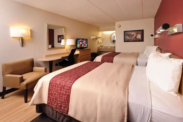 غرفة ديلوكس بسريرين مزدوجين، Red Roof Inn Detroit - Warren 2/5