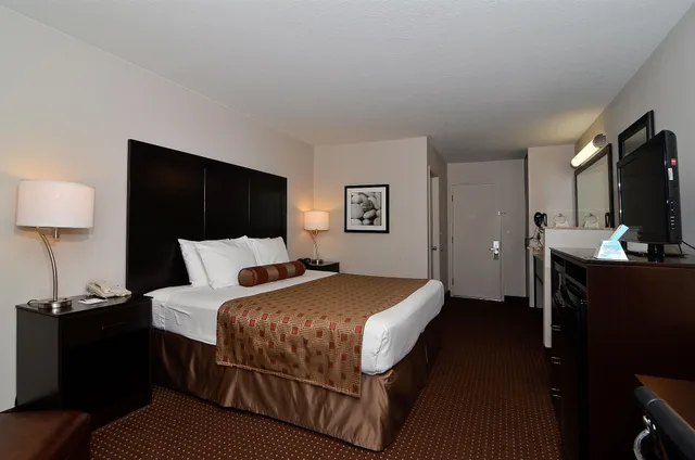 غرفة قياسية بسرير كوين لذوي الإعاقة، Best Western Inn Of Vancouver 7/10