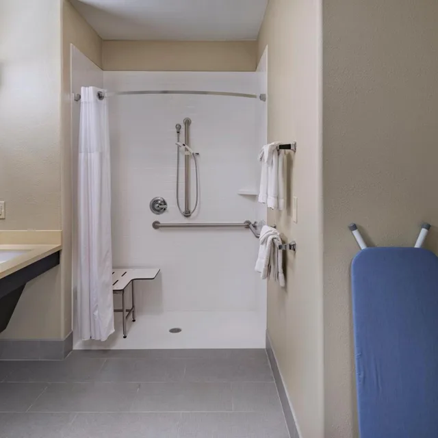 جناح بسرير كينج لذوي الإعاقة، Staybridge Suites Austin Northwest 2/2