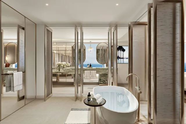 1 Bedroom, Suite, King Bed, Club Floor, High Floor, Hotel Arts Barcelona 3/3