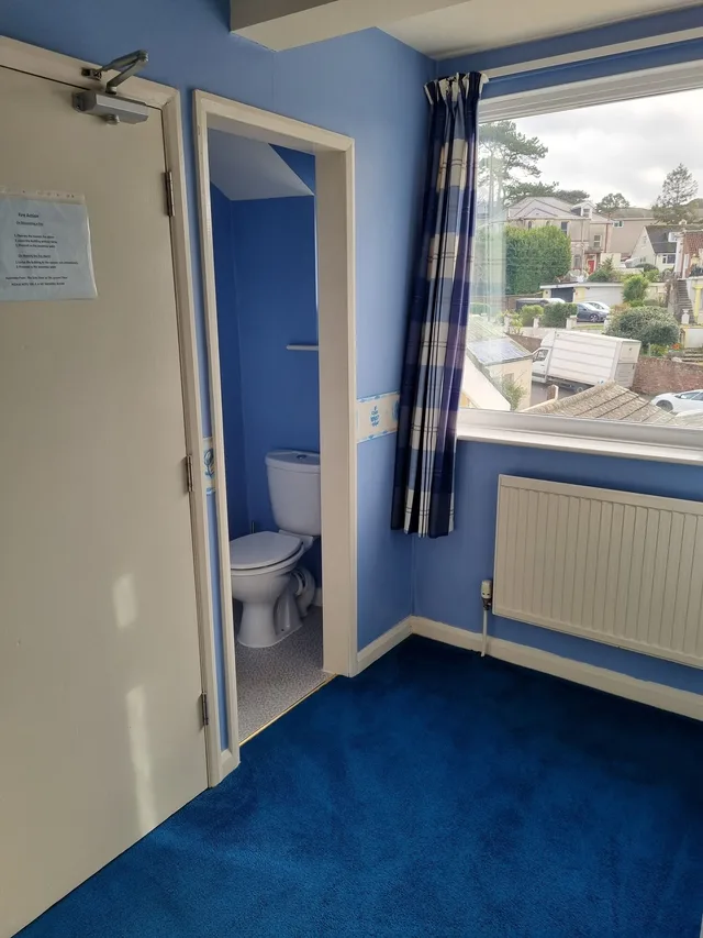 Room, Single, Single Bed, The Sands 9/10