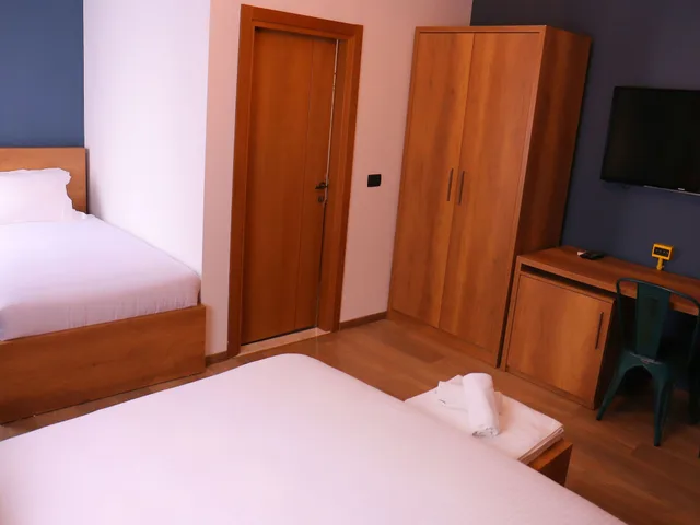 غرفة ثلاثية بسرير كوين وسرير فردي، Hotel Oda 6/10