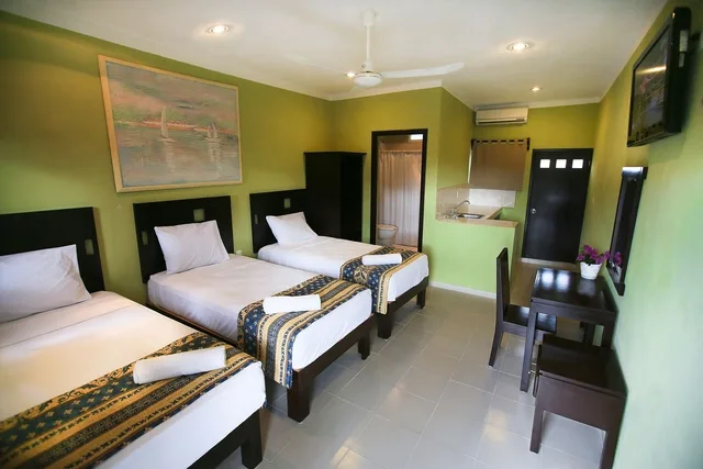 غرفة ثلاثية بثلاثة أسرّة، HOTEL TURQUESA MAYA 1/1