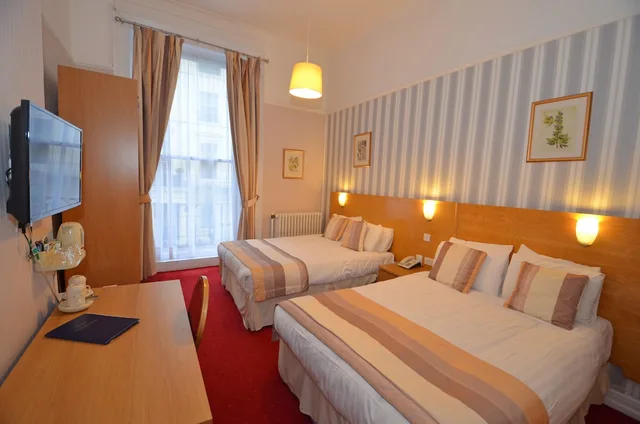 غرفة عائلية صغيرة بسريرين مزدوجين، Parkwood at Marble Arch 1/4