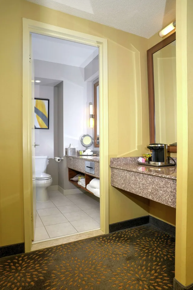 غرفة ديلوكس بسريرين مزدوجين، Doubletree By Hilton London Ontario 7/7
