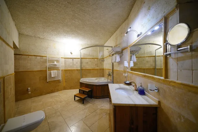 غرفة اقتصادية ثلاثية بسرير مزدوج وسرير فردي، Harman Cave Hotel 6/10