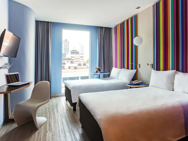 غرفة قياسية بسريرين منفصلين، Ibis Styles Mexico Reforma 1/3