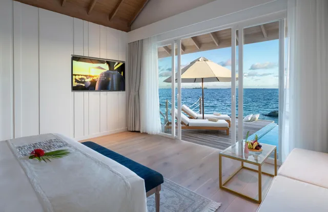 Water Villa, Sunset, with Pool، Bandos Maldives 6/8