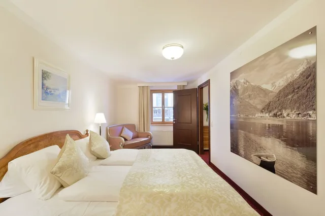 Suite, King Bed, City View, Sofa, Cella Central Historic Boutique Hotel 1/10